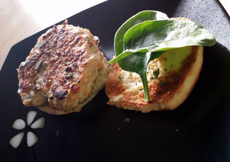 Recipe of Speedy low calorie Ranch cheddar turkey burgers