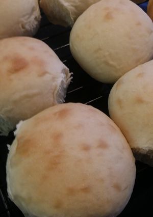 A picture of Sweet Bread Rolls.