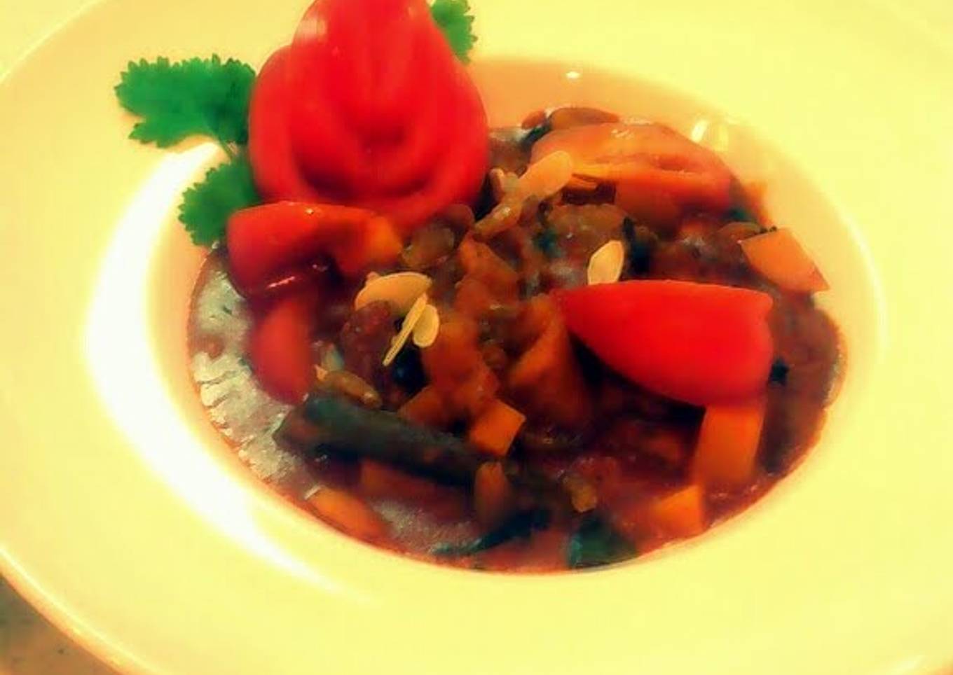 chicken kuzi wth almond & raisin