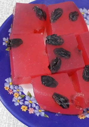 A picture of Watermelon agar agar.