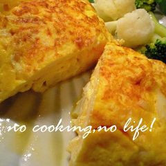 A picture of Roly-Poly Cauliflower Cheese Omelette.