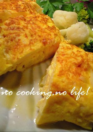 A picture of Roly-Poly Cauliflower Cheese Omelette.