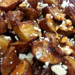 A picture of Buffalo-Blue Cheese Roasted Taters.