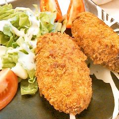 A picture of 'Nikujaga' Meat and Potato Croquettes.