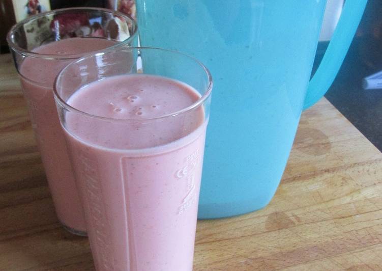 Easiest Way to Prepare Ultimate Strawberry shake