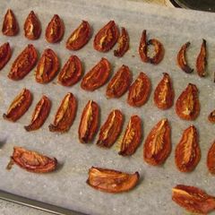 A picture of Bountiful in Umami Taste - Semi-Dried Tomatoes.