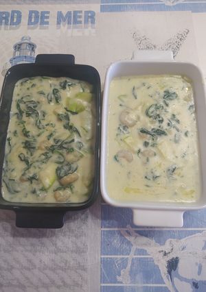 Una foto de Espinacas con bechamel y gambas