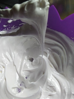 Una foto de Merengue Suizo con Ayuda del Microondas