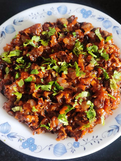 ரோட்டுக்கடை காளான் (Street side mushroom recipe in tamil) செய்முறை முக்கிய புகைப்படம்