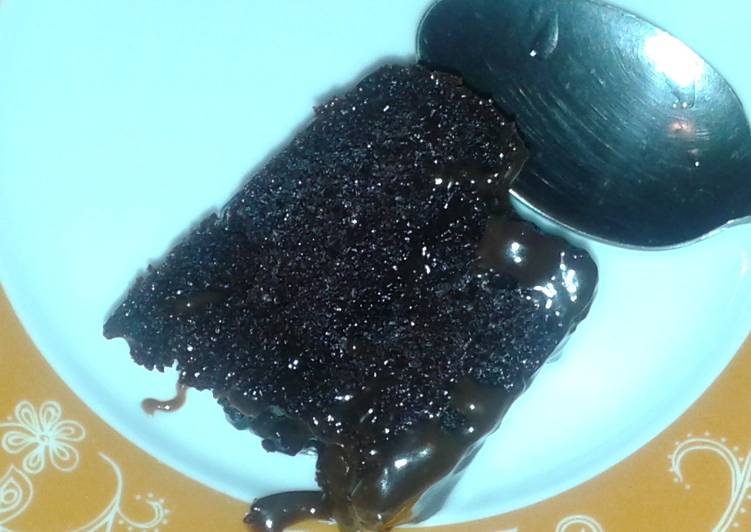 Recipe of Perfect Ultra moist chocolate cake with chocolate sauce