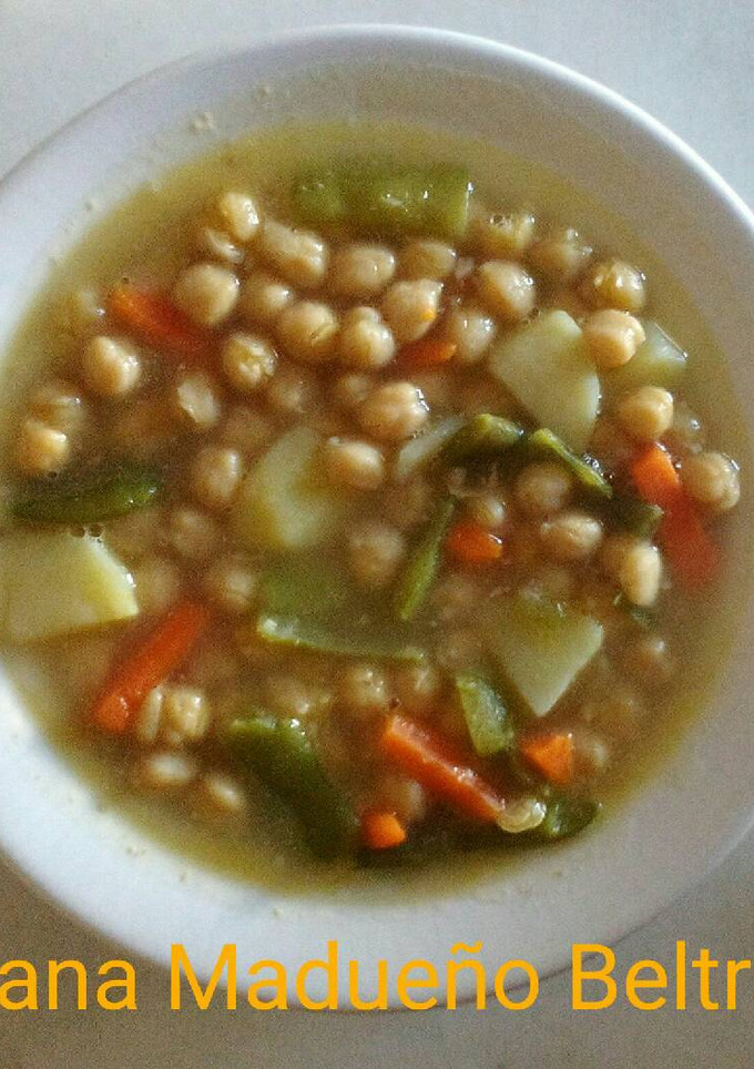 Una foto de Cocido de garbanzos