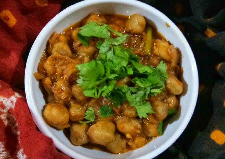 Step-by-Step Guide to Prepare Pindi Chole recipe