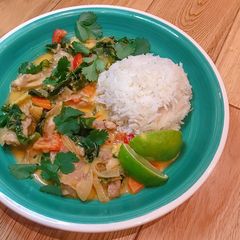A picture of Red Thai Curry 🌴🥥 #seasonsupply #glutenfree.