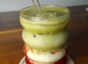 Foto resep Strawberry Matcha Latte