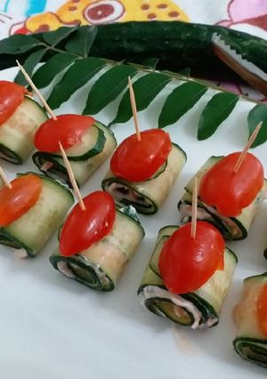 खीरा रोल (Cucumber roll recipe in hindi) रेसिपी मुख्य फोटो