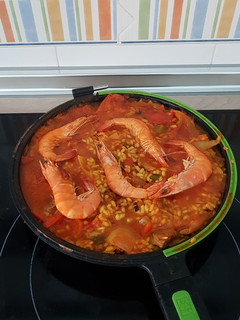 Una foto de Paella mixta extradeliciosa