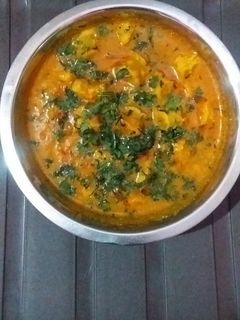 बेसन गट्टा सब्जी (Besan gatta sabzi recipe in Hindi) रेसिपी मुख्य फोटो