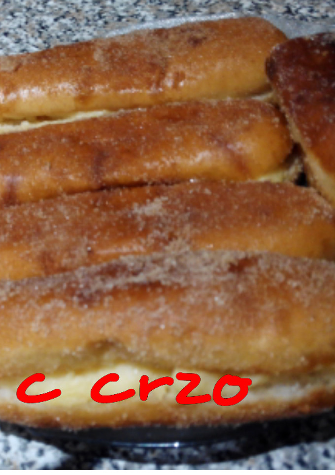 Una foto de Pepitos rellenos de crema