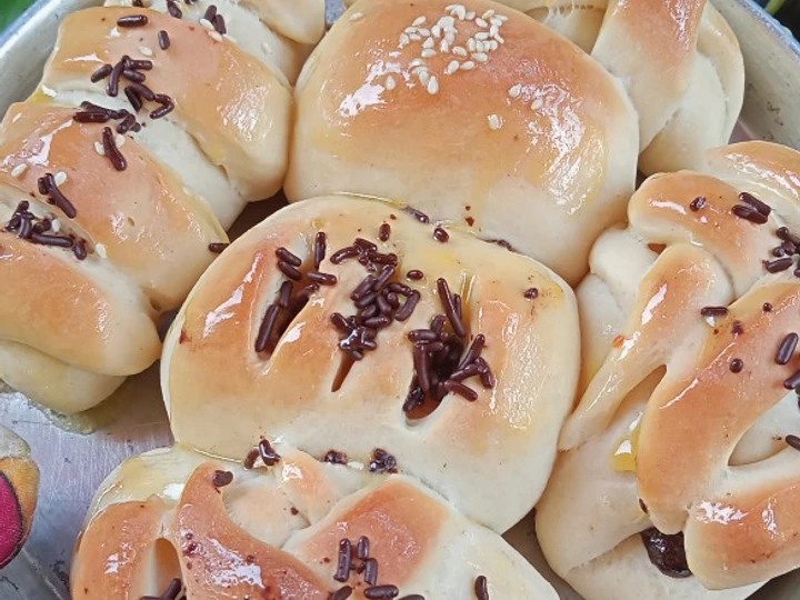 Langkah Mudah untuk Membuat Resep Roti Manis isi pisang coklat yang Lezat Anti Ribet, Bisa Manjain Lidah
