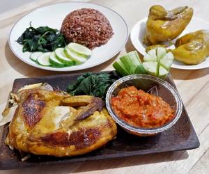 Resep Populer Ayam Gepuk amp Sambal Lalapan Enak dan Sehat