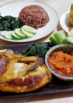 Foto resep Ayam Gepuk & Sambal Lalapan