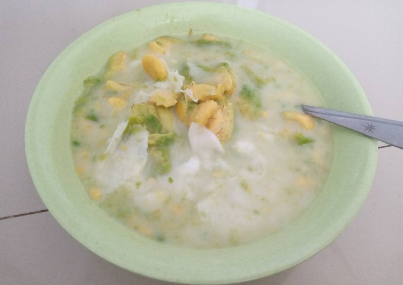 Es campur alpukat kelapa muda