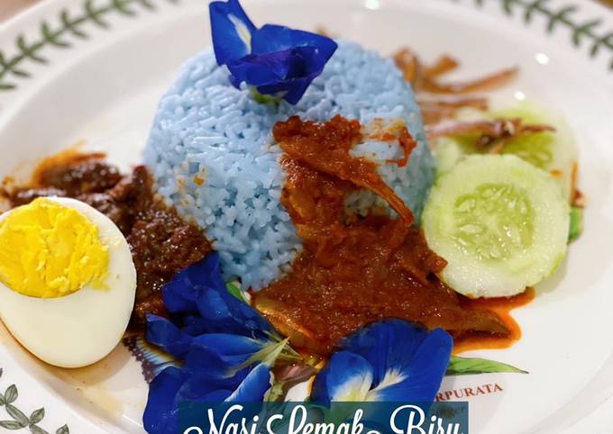 How to Cook Appetizing Nasi Lemak Biru