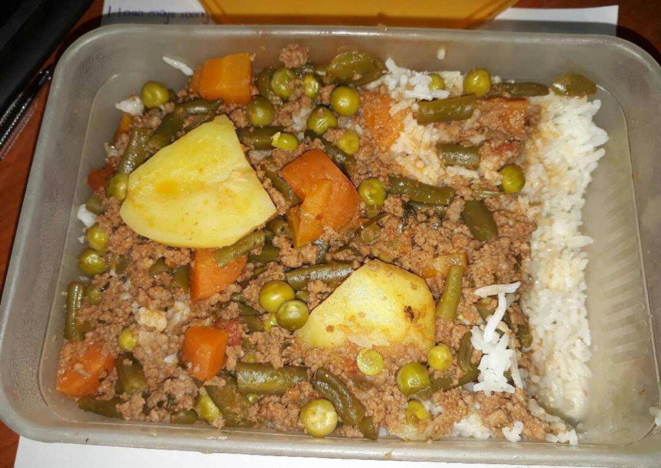 Rice and mince meat stew