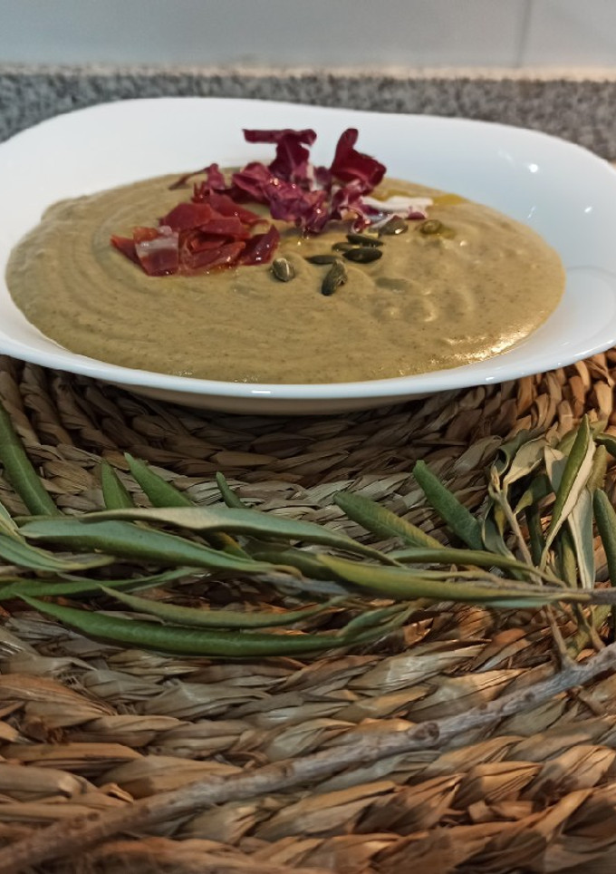 Una foto de Crema de lentejas 🥣 en Mambo Cecotec