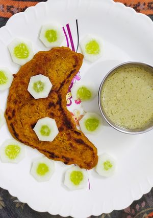 काकडीचे थालिपीठ (kakadiche thalipeeth recipe in marathi) रेसिपी चे मुख्य फोटो 