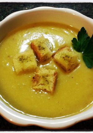 A picture of Creamy Cauliflower Soup.
