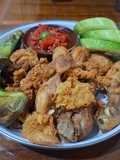 Ayam Goreng Lalapan ala Lamongan (Kremes Renyah)