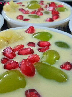 फ्रूट कस्टर्ड (fruit custard recipe in Hindi) रेसिपी मुख्य फोटो