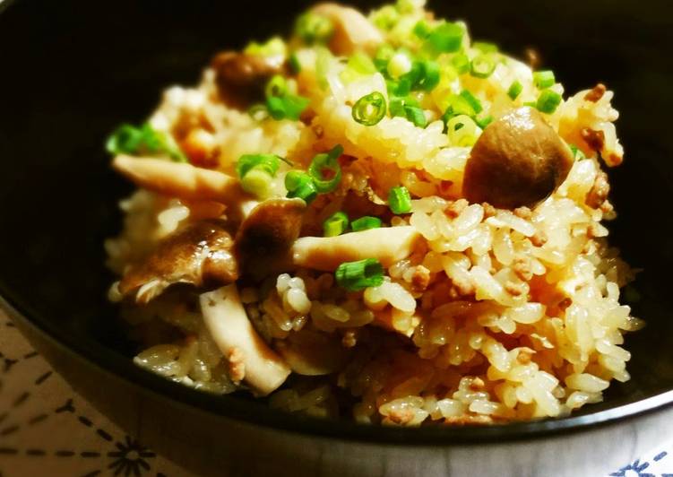 Seasoned Rice with Shio-koji Soboro