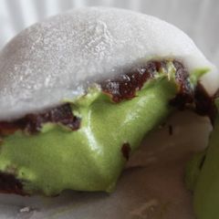 A picture of Plump Matcha Daifuku.