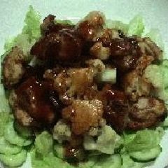 A picture of Chicken & Cauliflower in Barbecue Sauce with Lemon Flavoring.