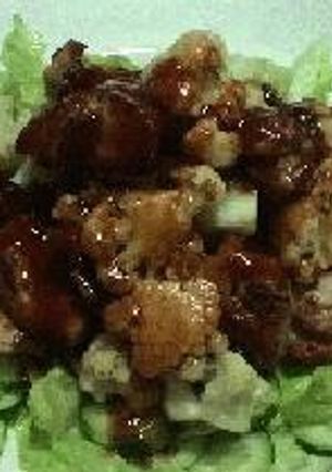 A picture of Chicken & Cauliflower in Barbecue Sauce with Lemon Flavoring.