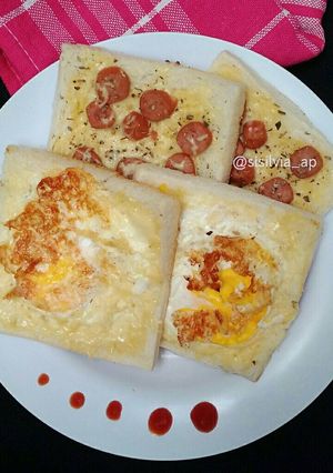 Foto resep Cheessy egg toast & sausage pizza bread