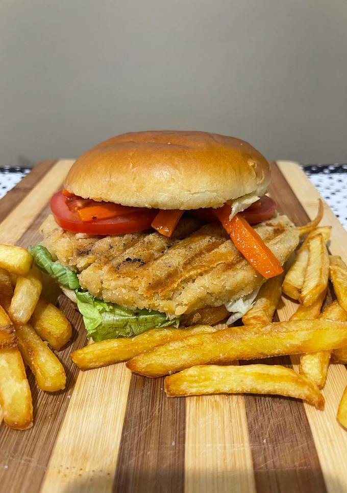 Una foto de Hamburguesa veganísima de garbanzos 🍔