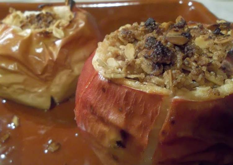 Stuffed apples with bourbon