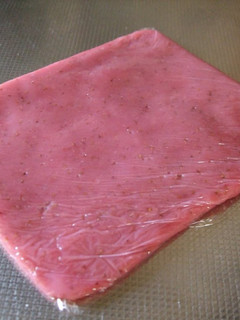 A picture of Fresh Strawberry Sheet (For making bread).