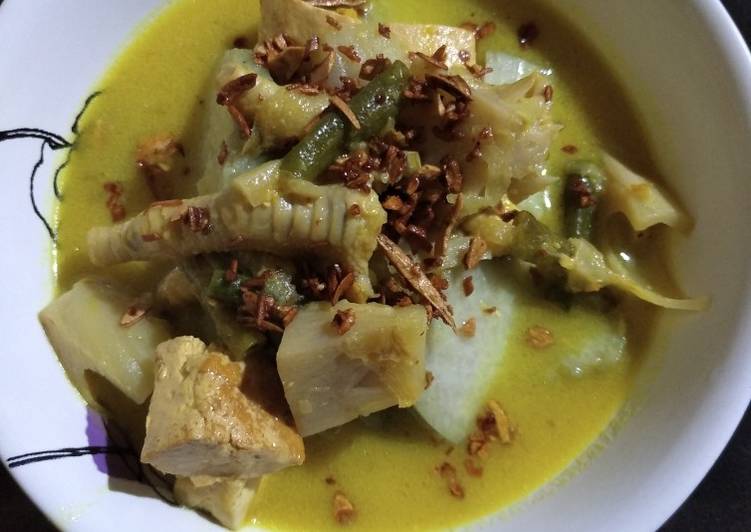 Lontong sayur ala saya π©βπ³