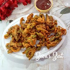 A picture of Flat Beans Bhajiye/Pakoras.