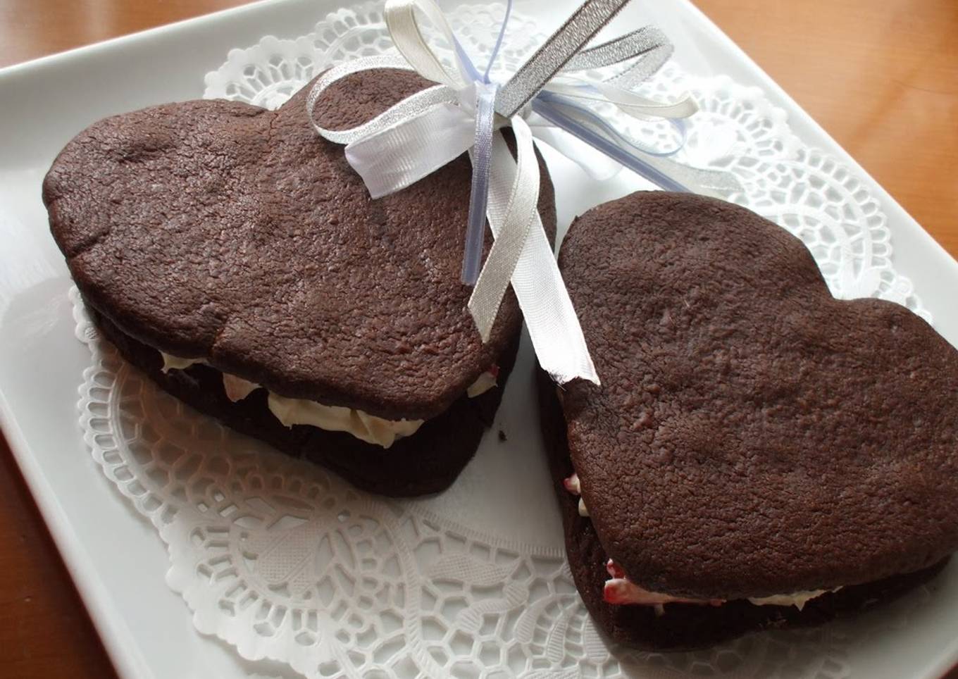 Strawberry Cream Cheese Sandwich Cookies