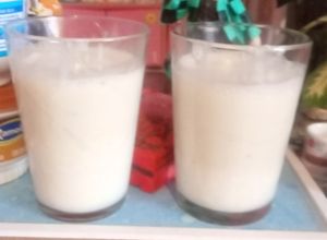 Una foto de Licuado de banana 😁 (ignoren el fondo)