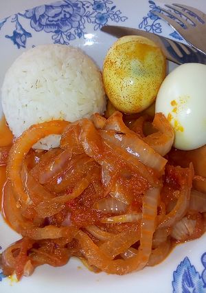 A picture of Onion stew.