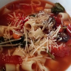 A picture of Minestrone soup.