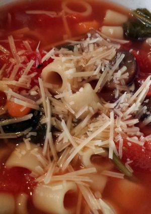 A picture of Minestrone soup.
