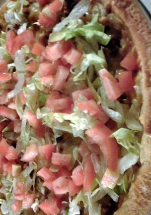 A picture of Taco Pie.