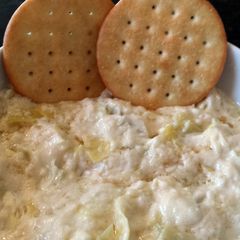 A picture of Hot artichoke dip.
